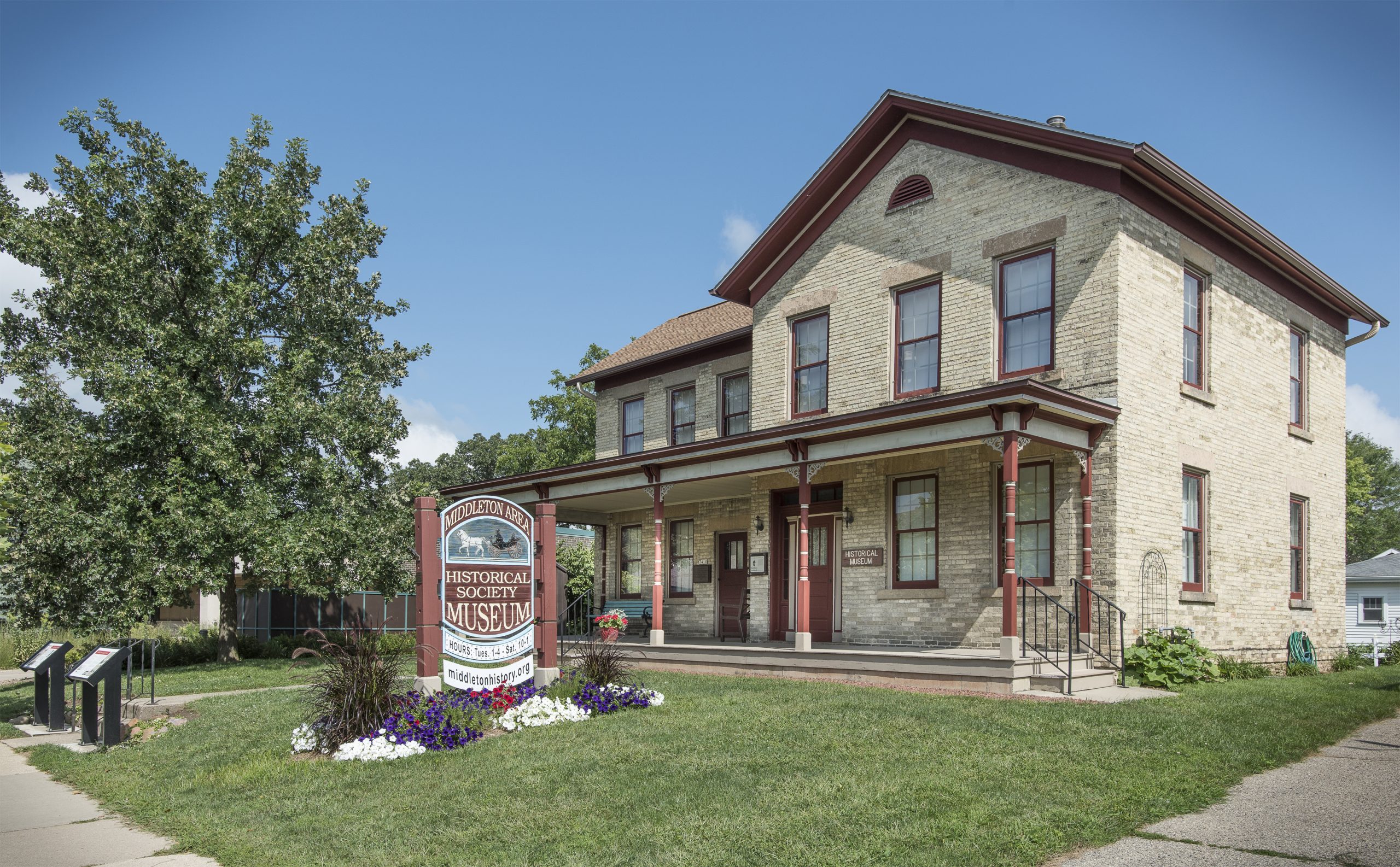 Rowley House Museum, historic building in Middleton, provides tours