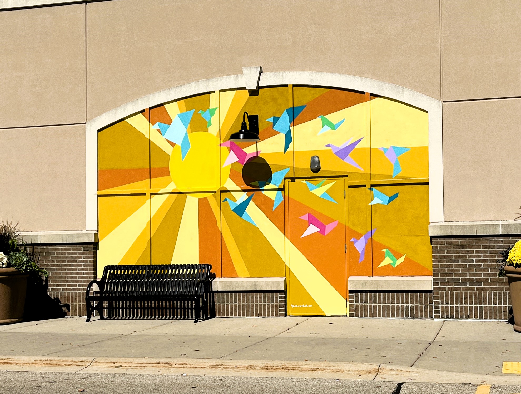 stop-5-sunshine-mural-visit-middleton